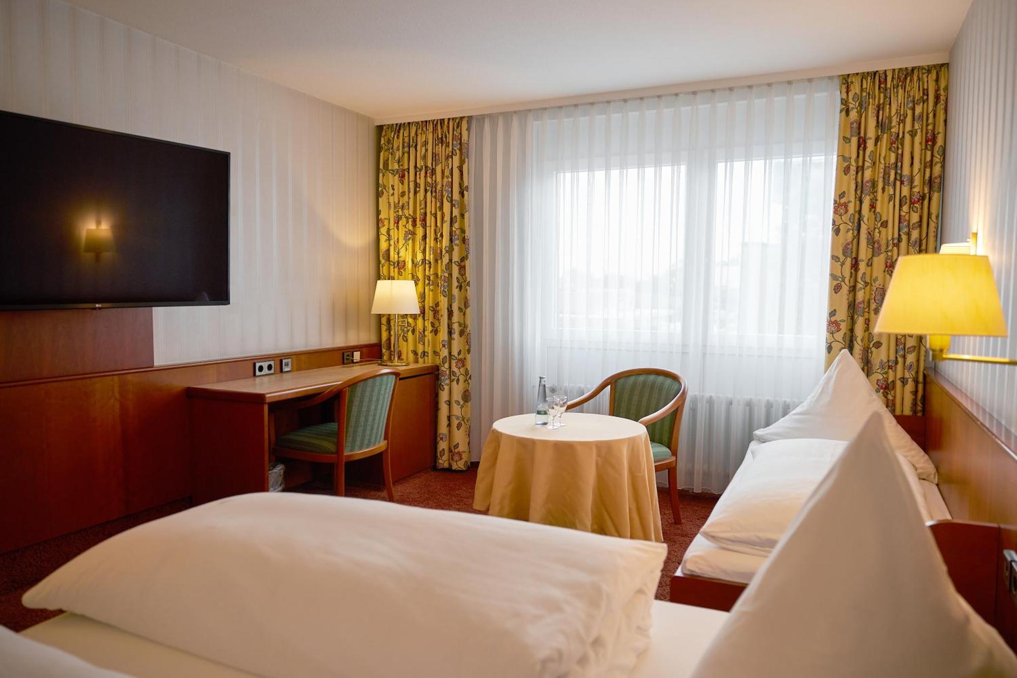 Hotel Zum Schiff Friburgo de Brisgovia Exterior foto