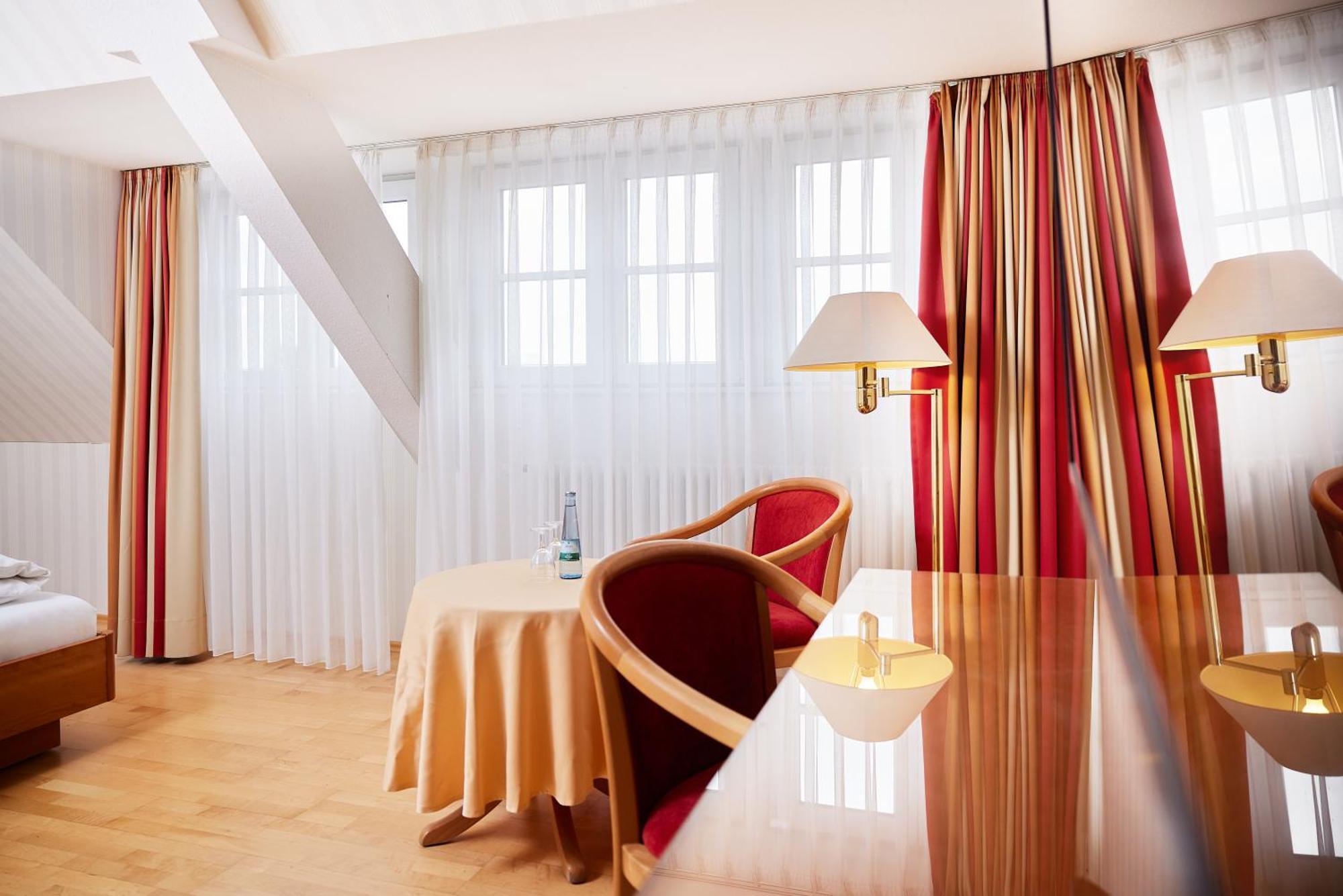 Hotel Zum Schiff Friburgo de Brisgovia Exterior foto